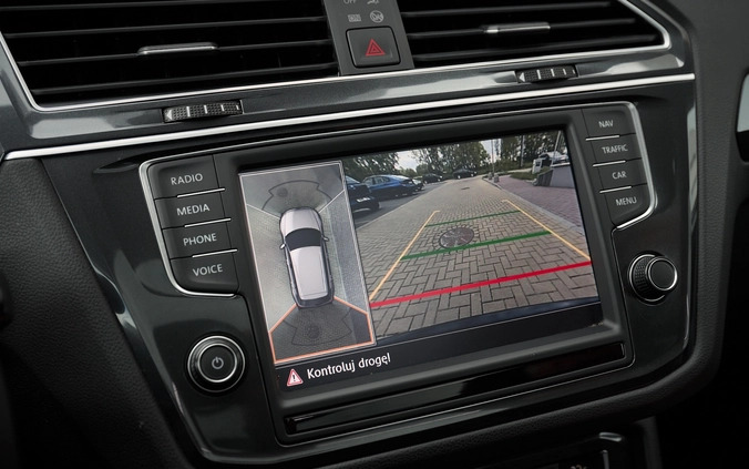 Volkswagen Tiguan cena 79700 przebieg: 213000, rok produkcji 2016 z Płock małe 781